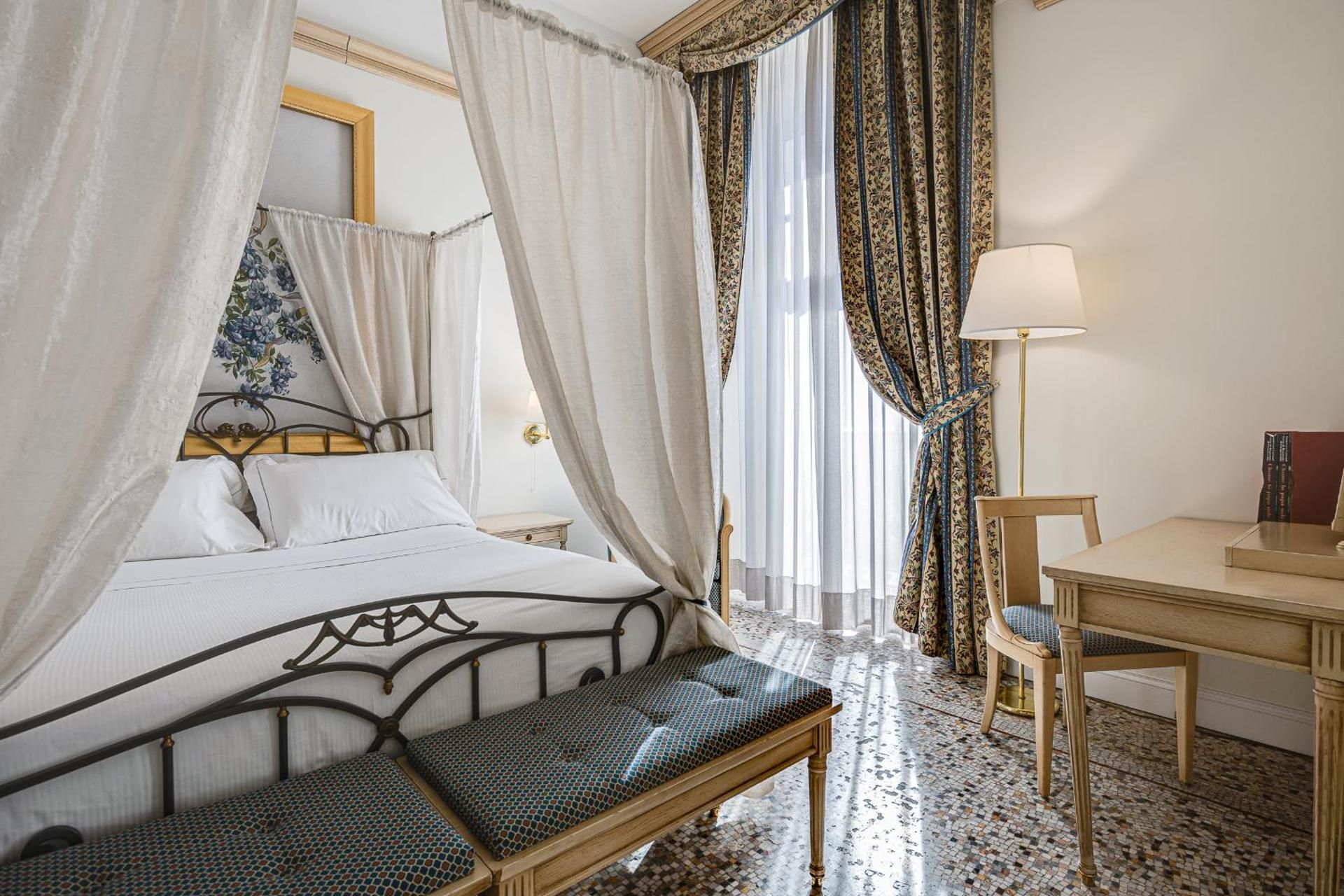 Suite with Sea View