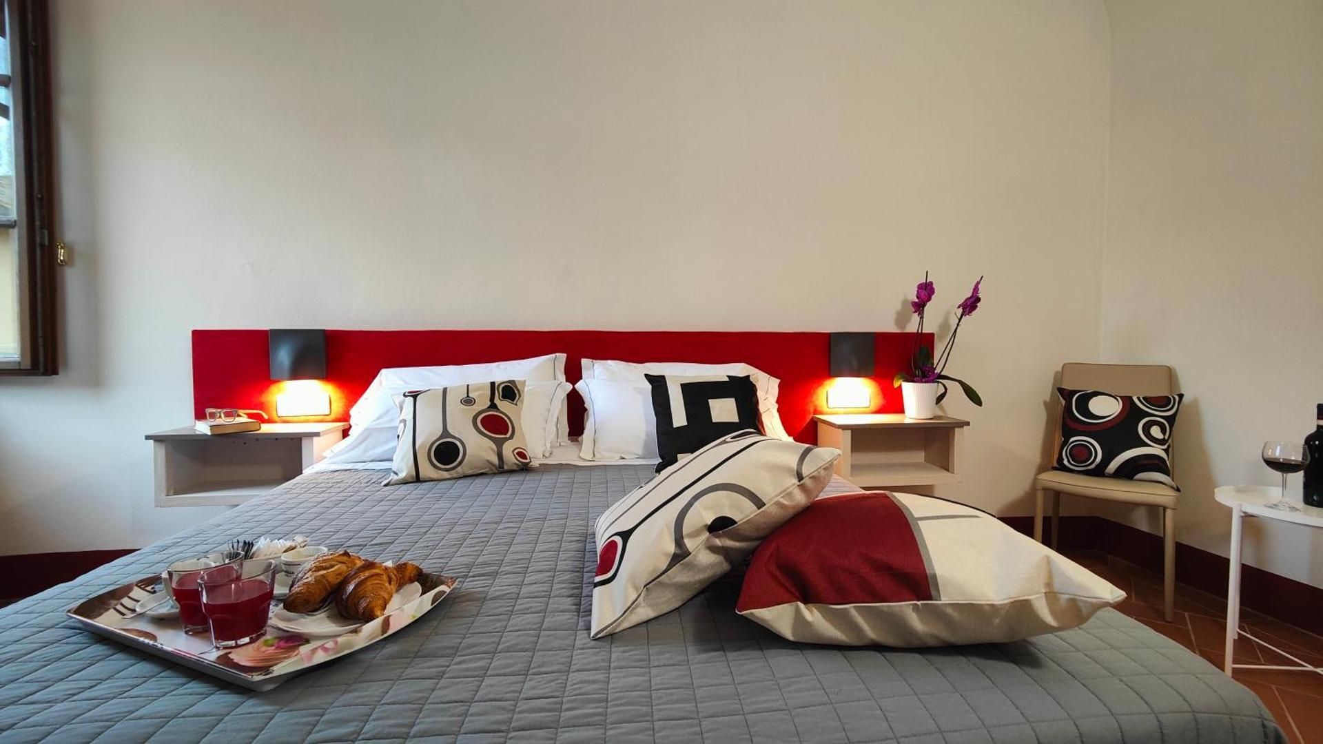 Chiostro Delle Monache Hostel Volterra Standard Double Or Twin Room With Garden View