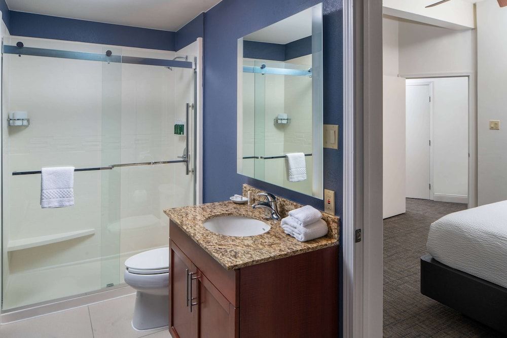 Sonesta ES Suites New Orleans Convention Center Suite, Multiple Beds (Two Bedroom Suite - 2 Queens - 2 Bath) 4