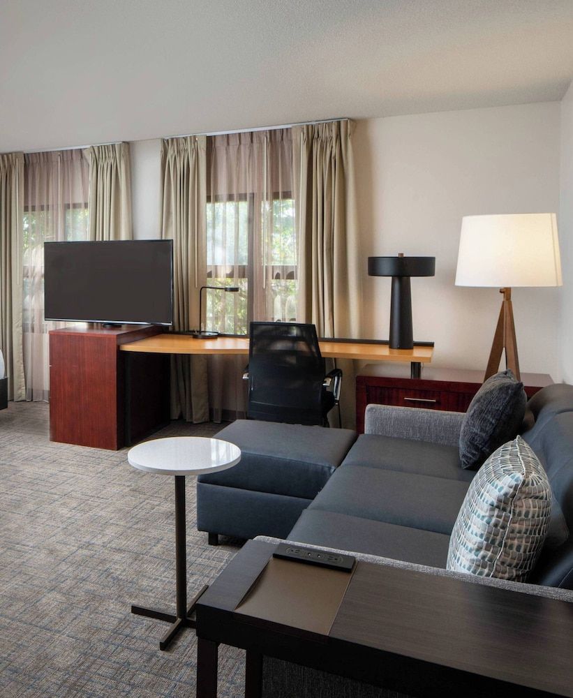 Sonesta ES Suites New Orleans Convention Center Suite, Multiple Beds (Two Bedroom Suite - 2 Queens - 2 Bath) 8