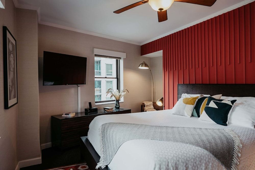 undefined Selina Chicago 2