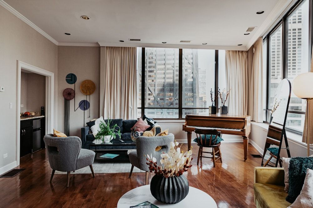 Selina Chicago Suite 3