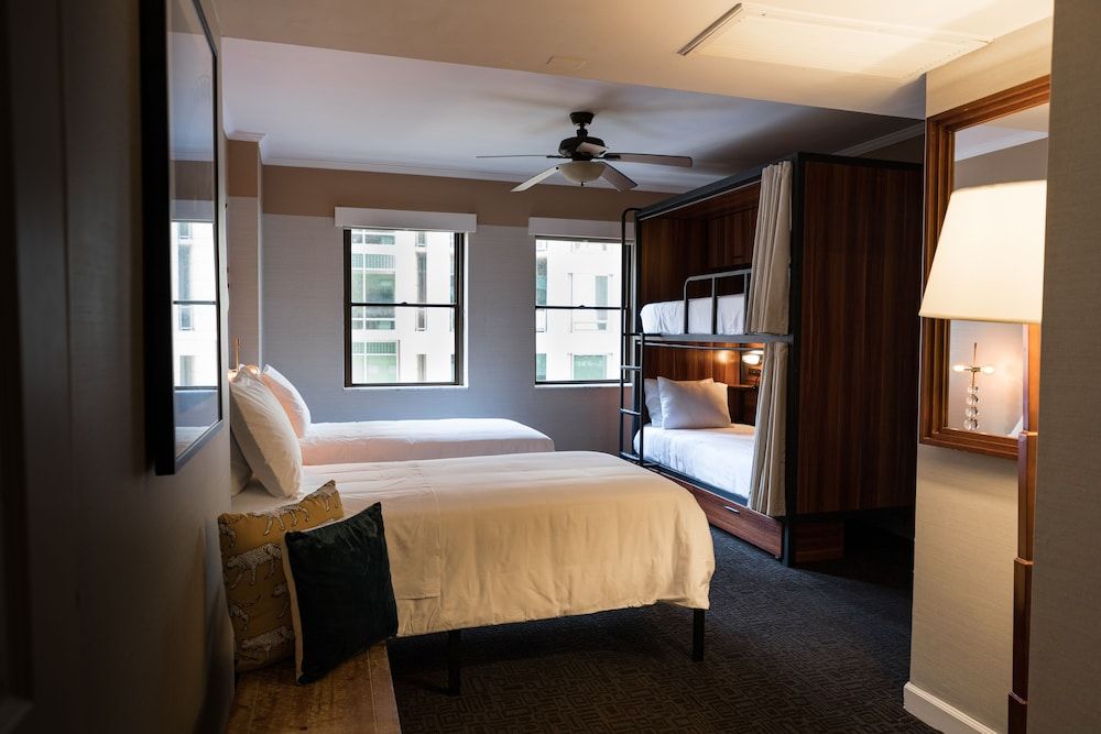 Selina Chicago Family Room