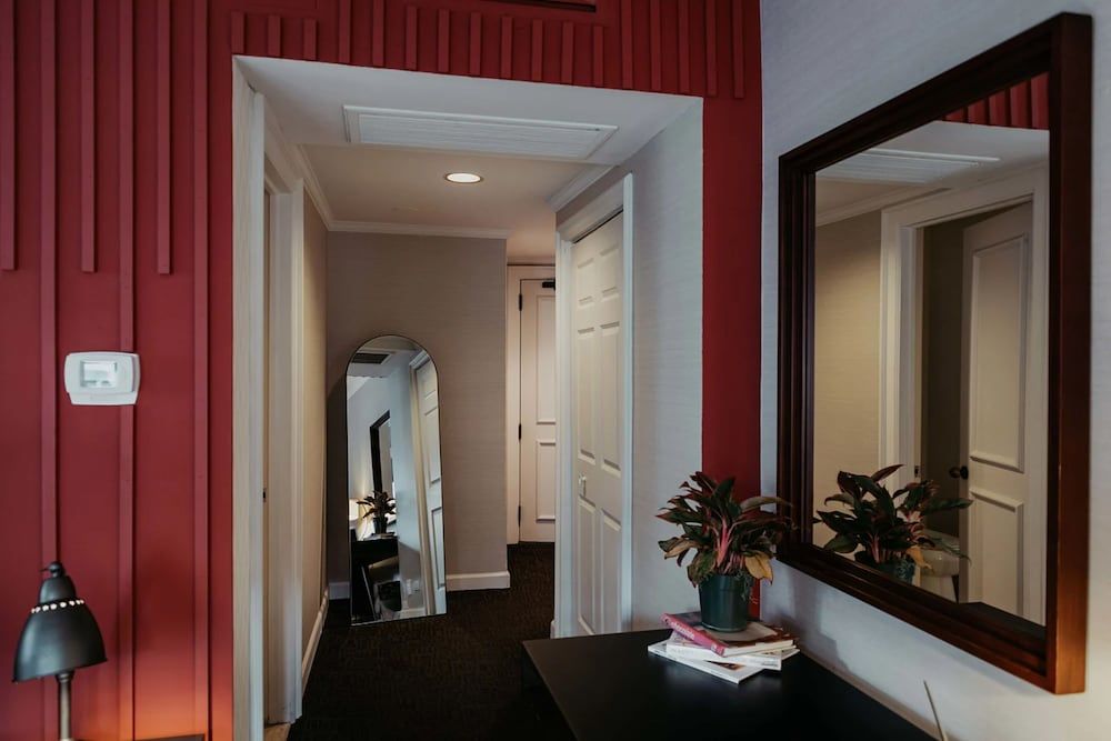 undefined Selina Chicago 7