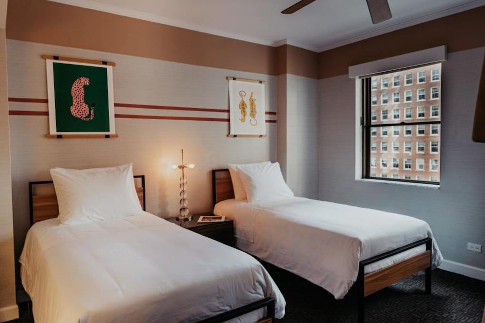 Selina Chicago Family Room 3