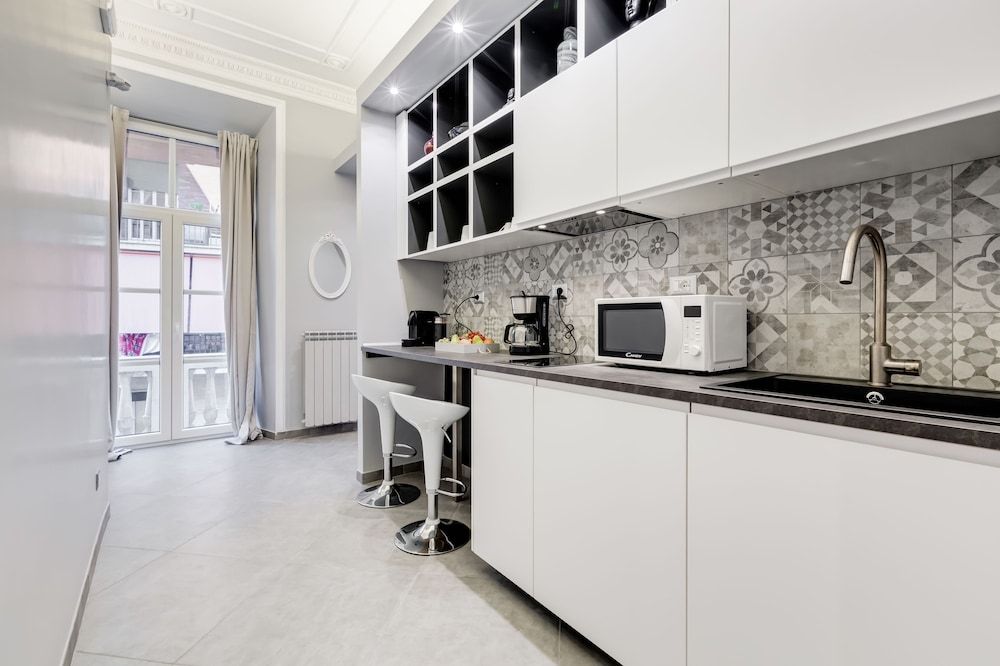 undefined Maison Degli Artisti Suites 5