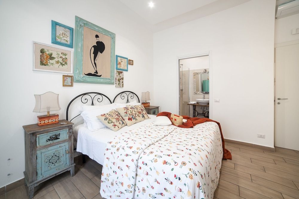 Maison Coquette Double Room 9