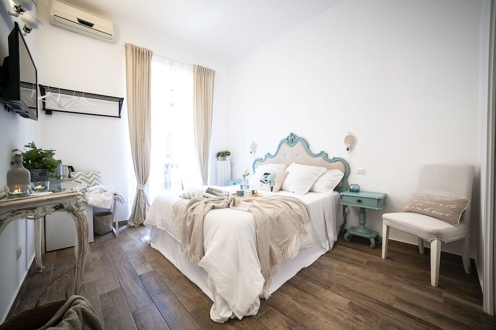 Maison Coquette Double Room 19