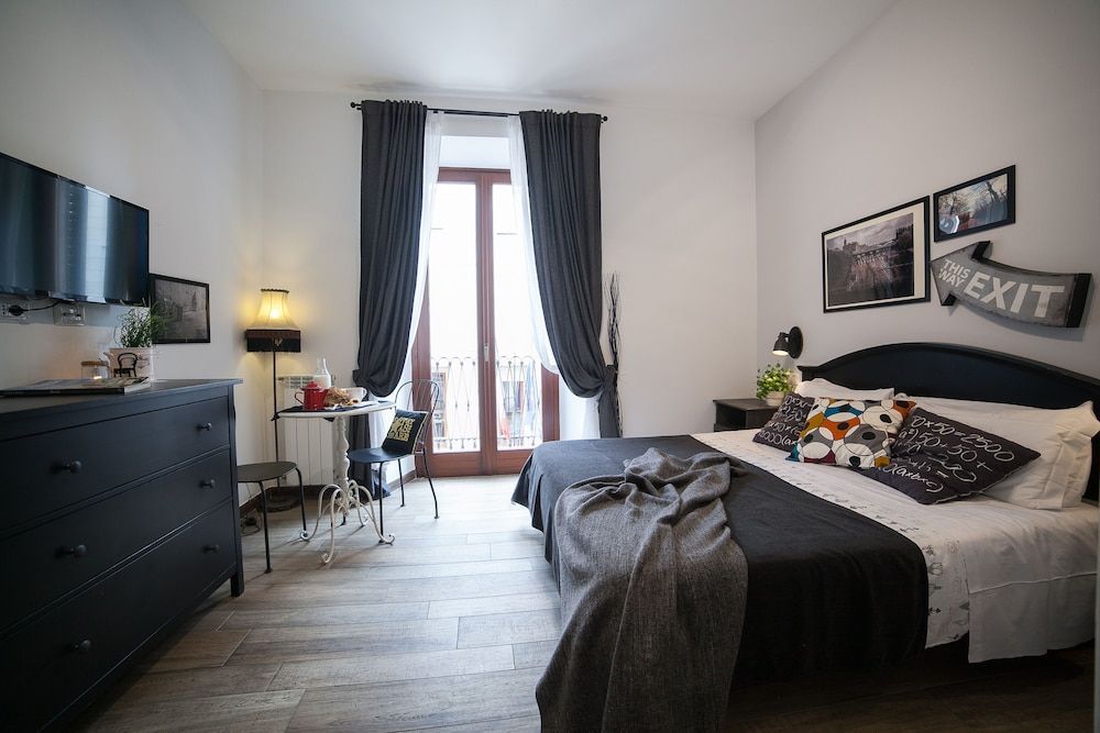 Maison Coquette Double Room 6