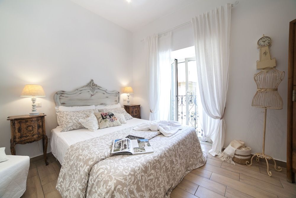 Maison Coquette Double Room 16