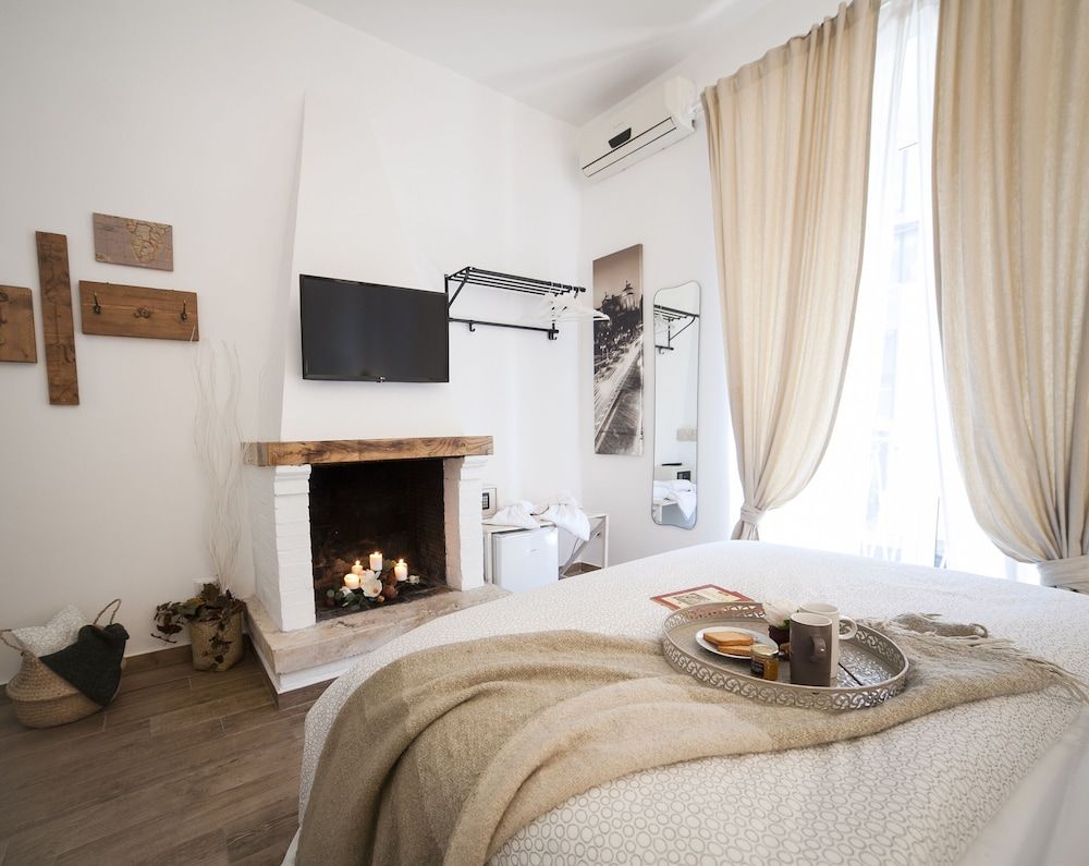 Maison Coquette Double Room 18