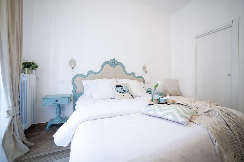 Maison Coquette Double Room 20