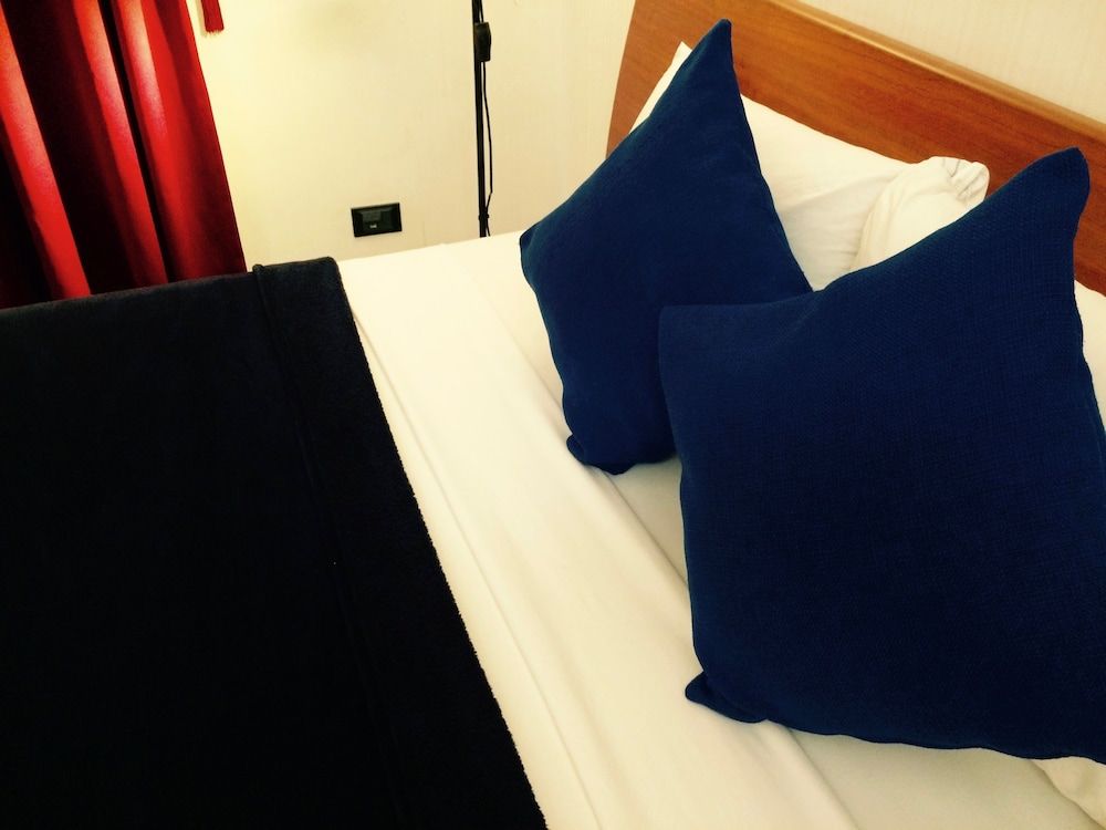 Santa Maria La Nova 21 B&B Panoramic Room, Multiple Beds, Balcony, City View 7