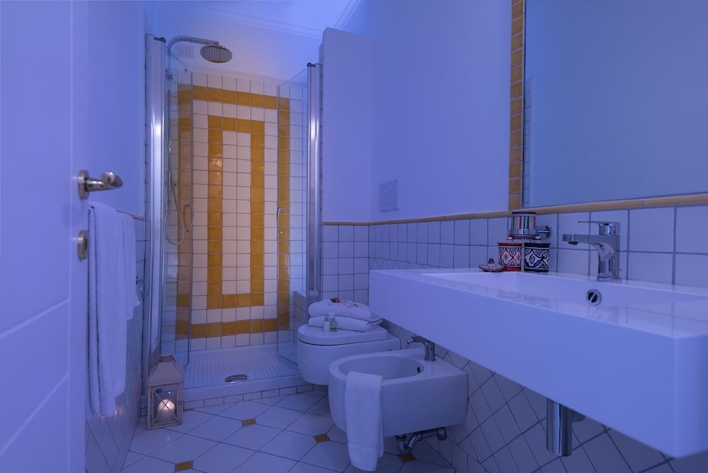 Vista D'Amalfi Deluxe Double Room, Sea View 9