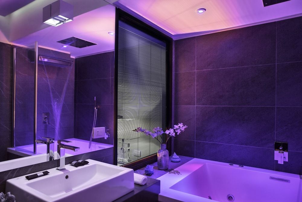 Carten Double Room, Jetted Tub 3