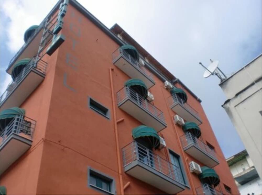 undefined Fly Boutique Hotel 4