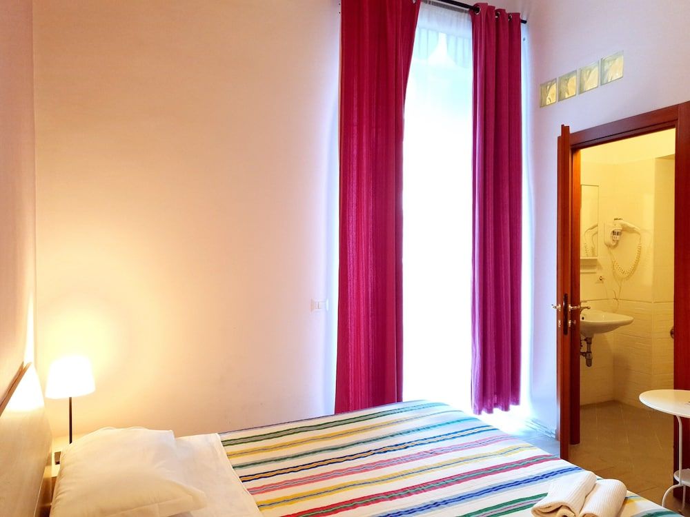 undefined Hostel Mancini Naples 9