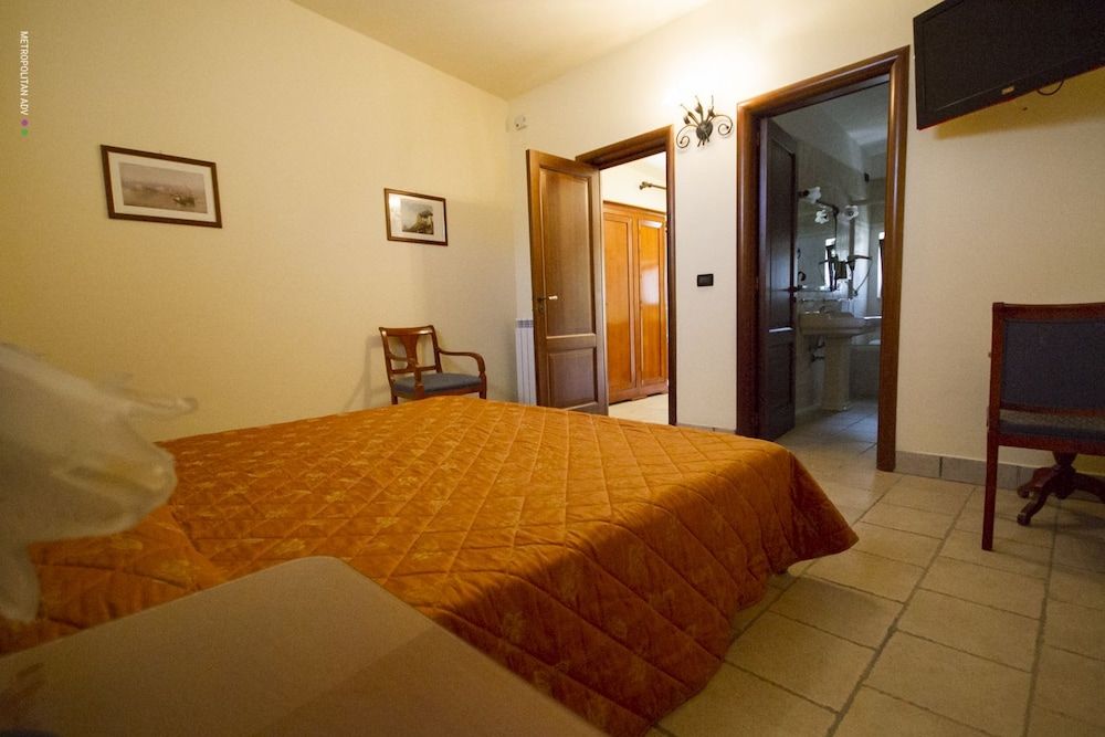 Classic Single Room