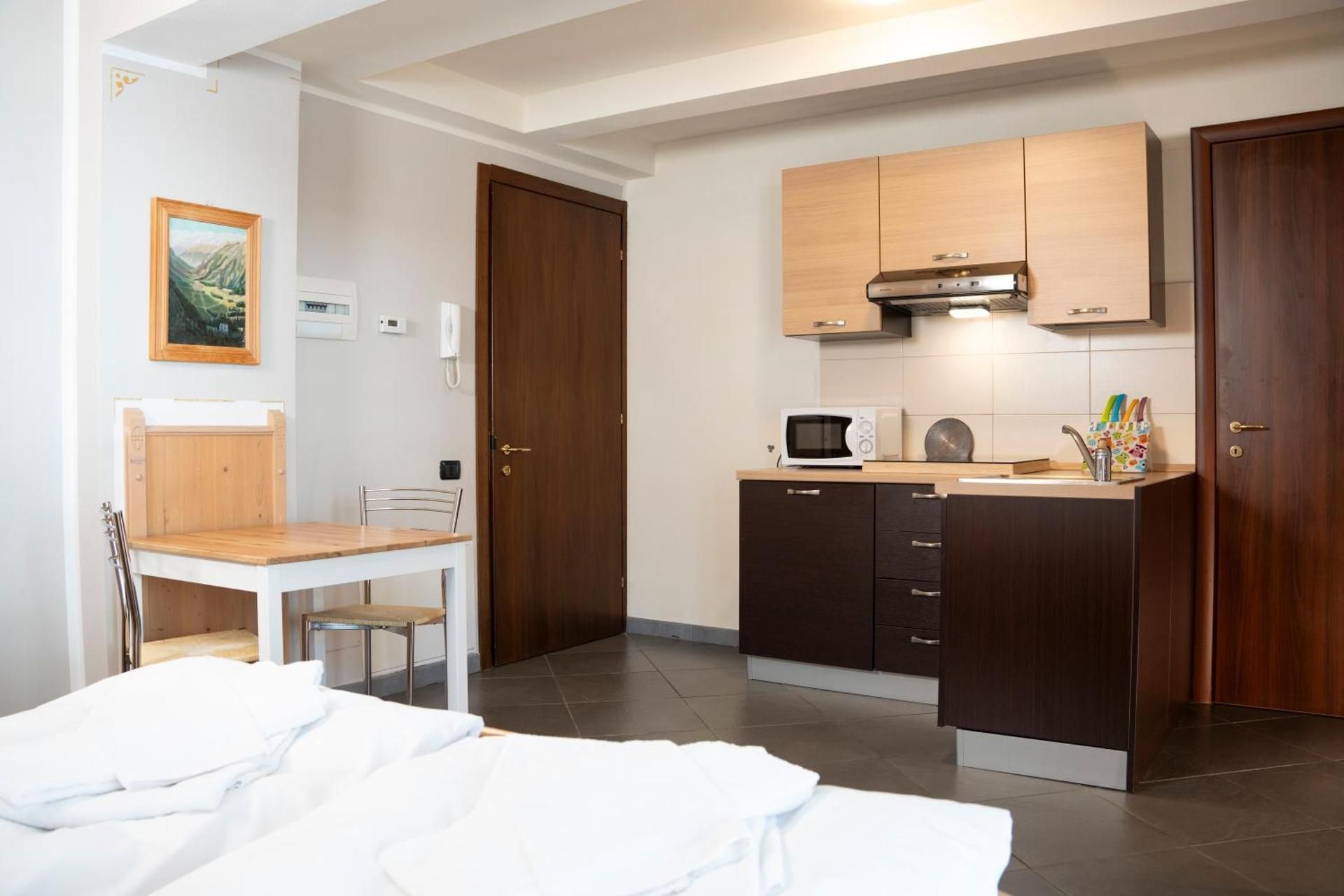 Studio Apartment