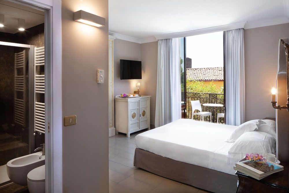 Villa Taormina Superior Double Room 3