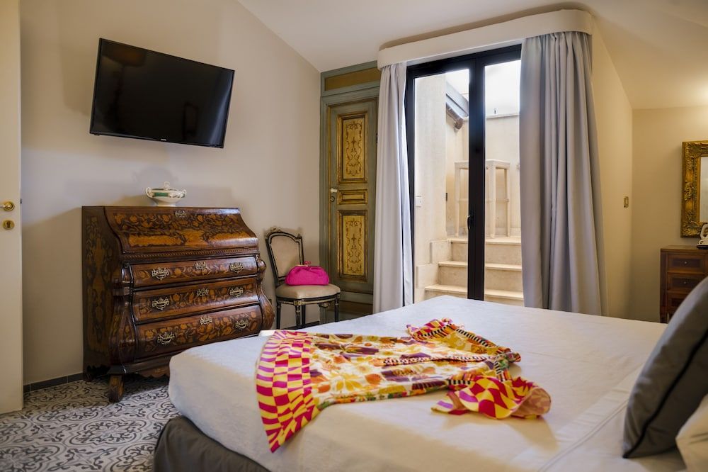 Villa Taormina Superior Double Room 5