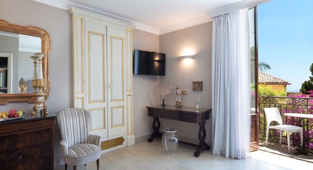 Villa Taormina Superior Double Room 16