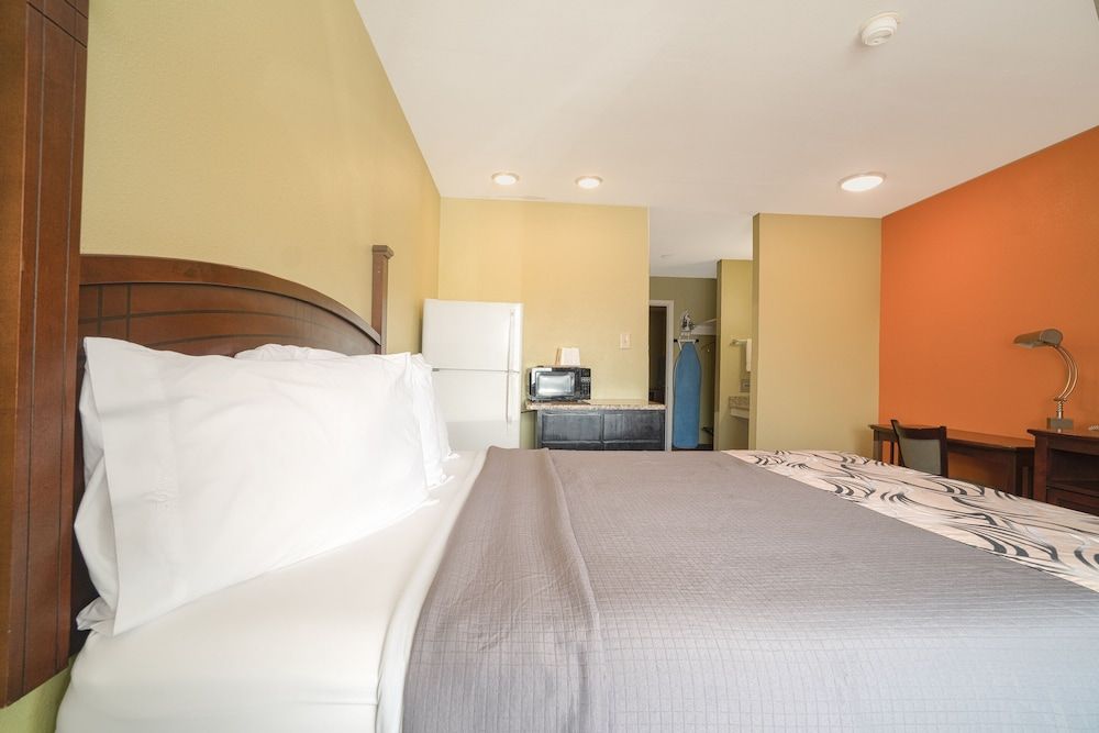 Aransas Bay Inn & Suites Corpus Christi by OYO Apartment, 2 Bedrooms 2