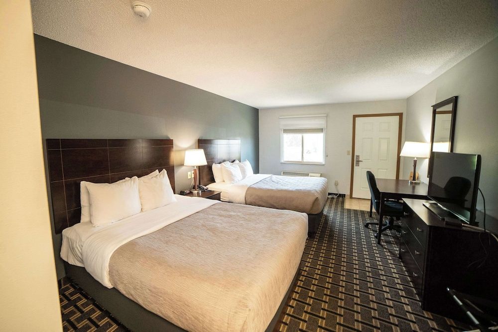 Standard Room, 2 Queen Beds, Non Smoking