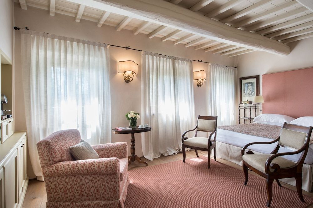 Il Borro - Relais & Châteaux Deluxe Room (Borgo) 4