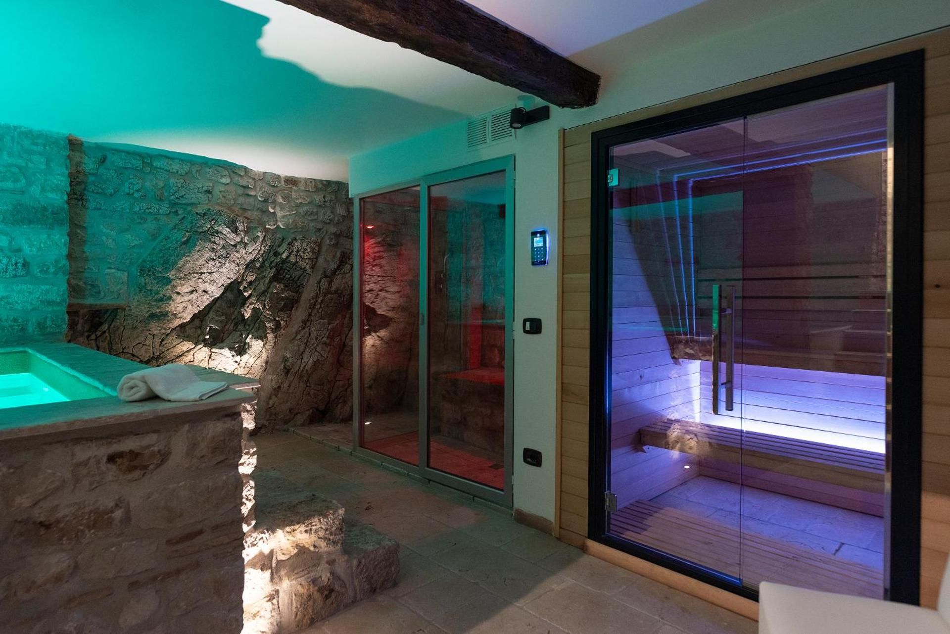 Suite with Private Pool