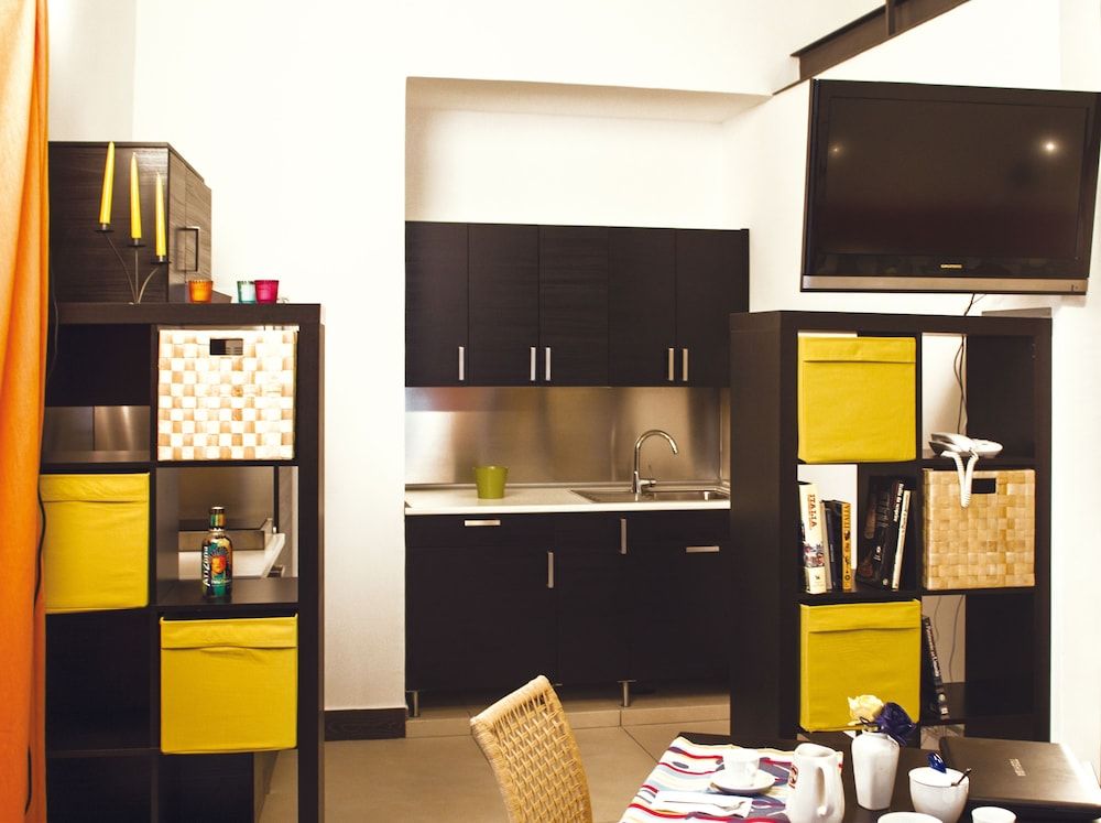 Residenza Pizzofalcone Studio (Maxi) 9