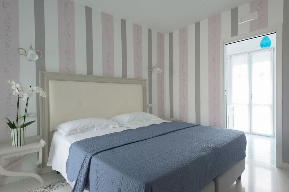 Maison 39 Business Double Room, 1 Bedroom, Balcony, Courtyard View 5