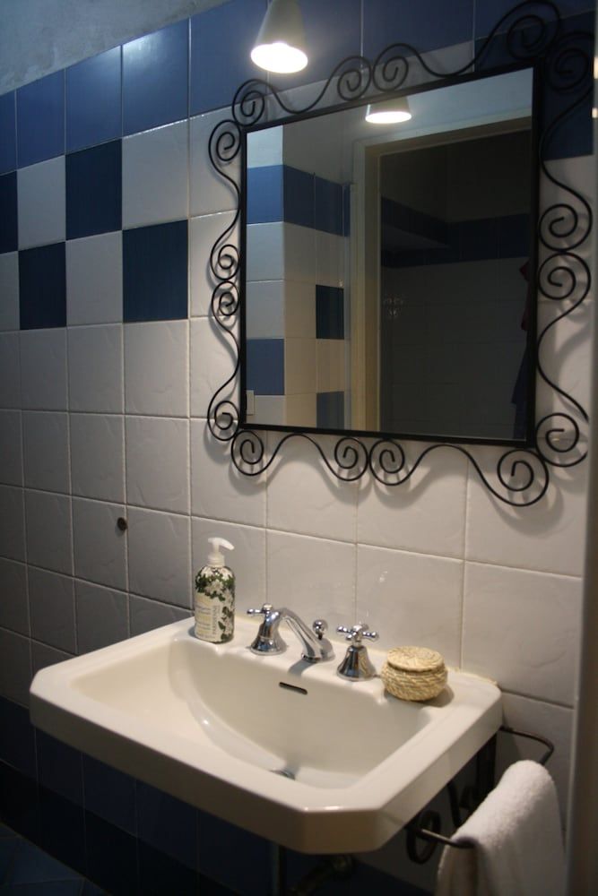 Casa Corsi Double Room, Private Bathroom 7