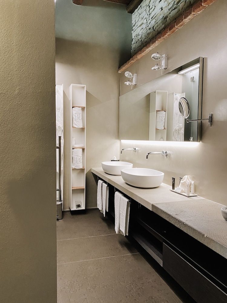 Grand Suite, Hot Tub (Patio)
