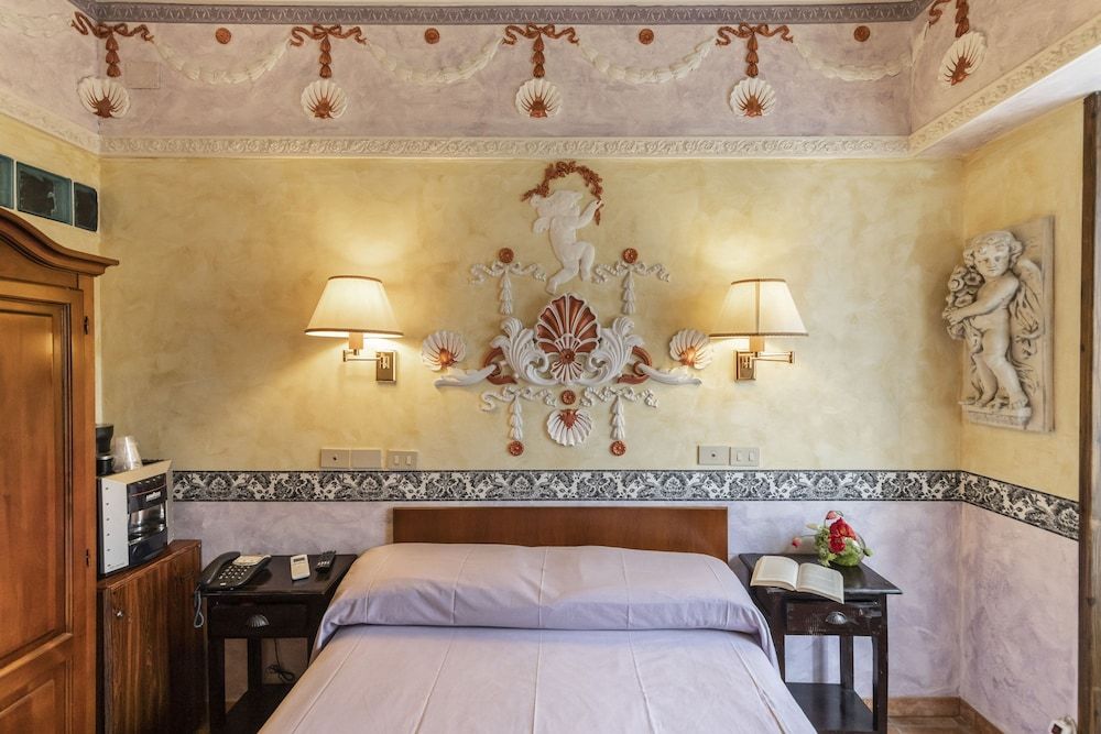 Hotel Barrett Standard Twin Room 10