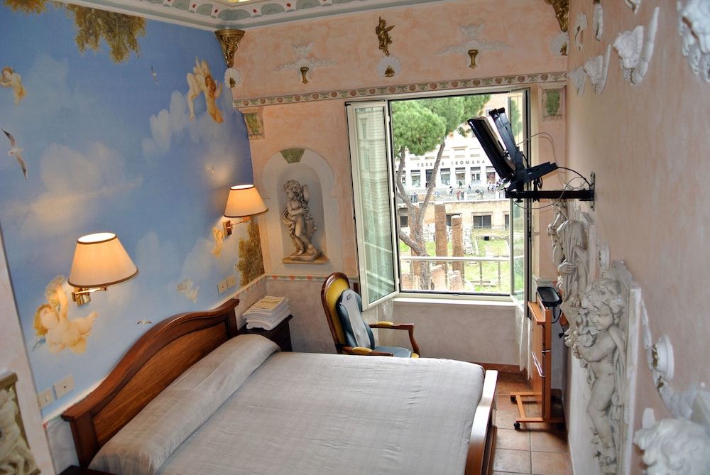 undefined Hotel Barrett 2