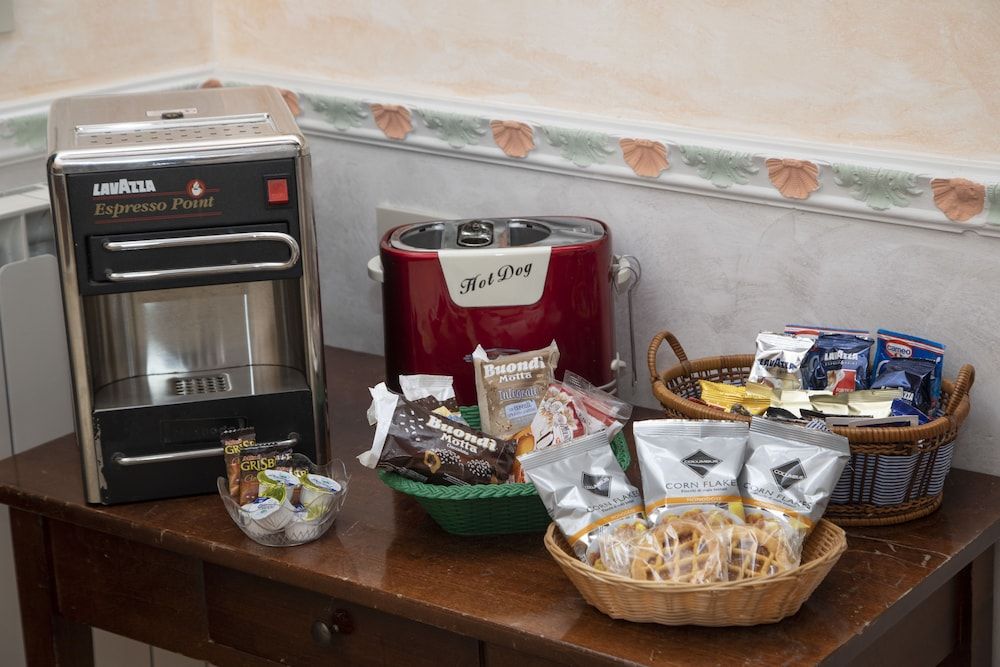 Hotel Barrett Standard Twin Room 15