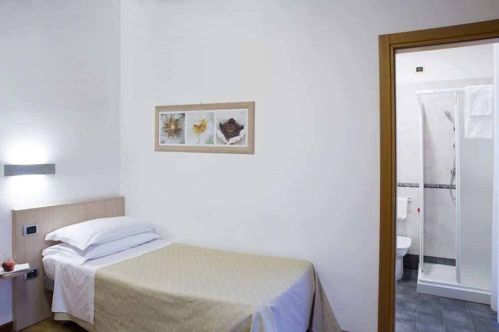 Classic Single Room