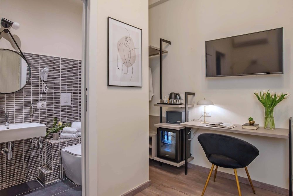 B&B 94 Rooms Vatican Scipioni Double or Twin Room 25