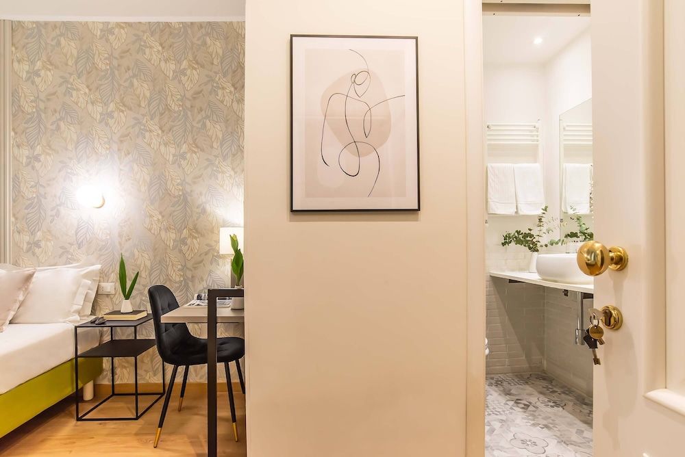 B&B 94 Rooms Vatican Scipioni Double or Twin Room 13