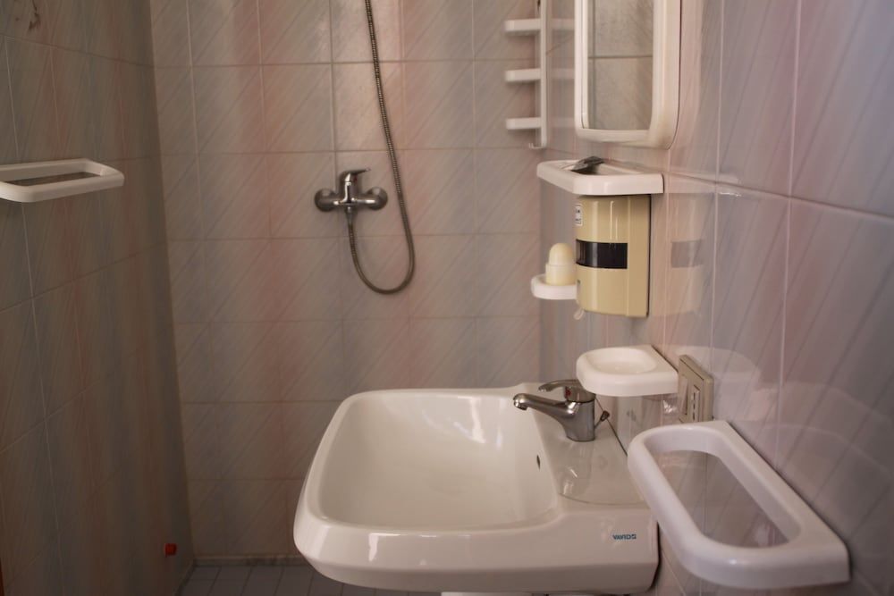 Hotel Europa City Single Room, 1 Twin Bed, Non Smoking, Ensuite 5