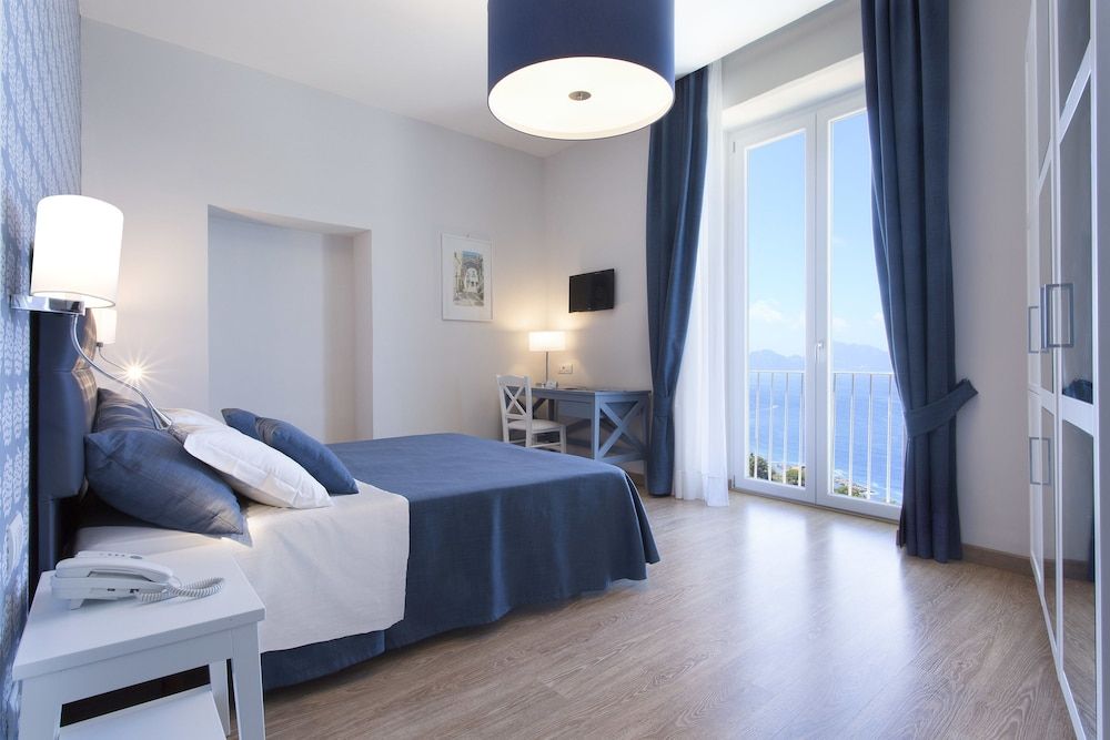 Classic Double Room, Balcony, Sea View