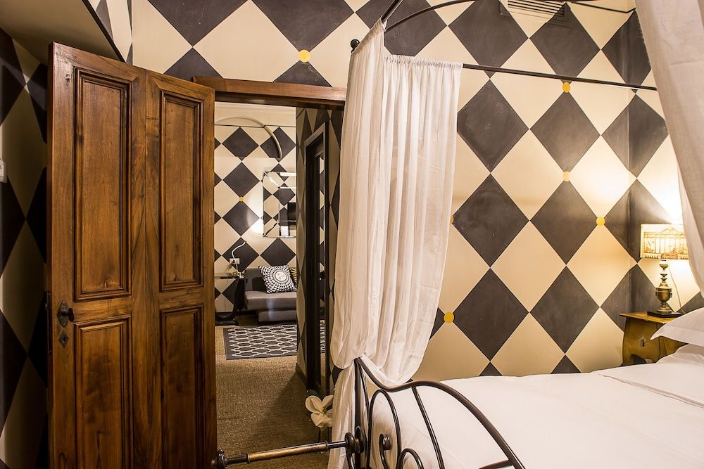 Palazzo Gallery Luxury Apartment, Multiple Bedrooms, City View 11