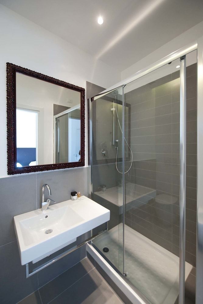Imperia Suite Double Room Single Use 10