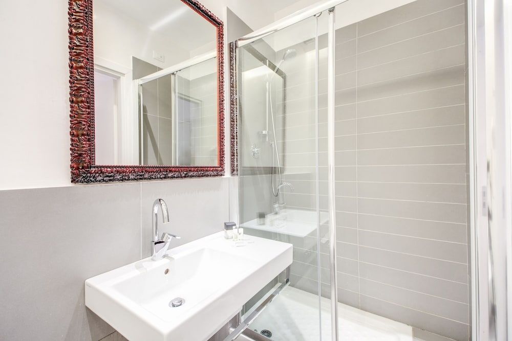 Imperia Suite Double Room Single Use 8