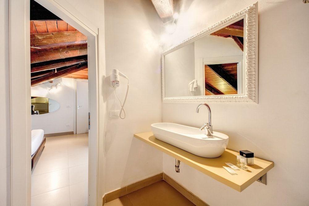 Imperia Suite Deluxe Double Room, Hot Tub 5