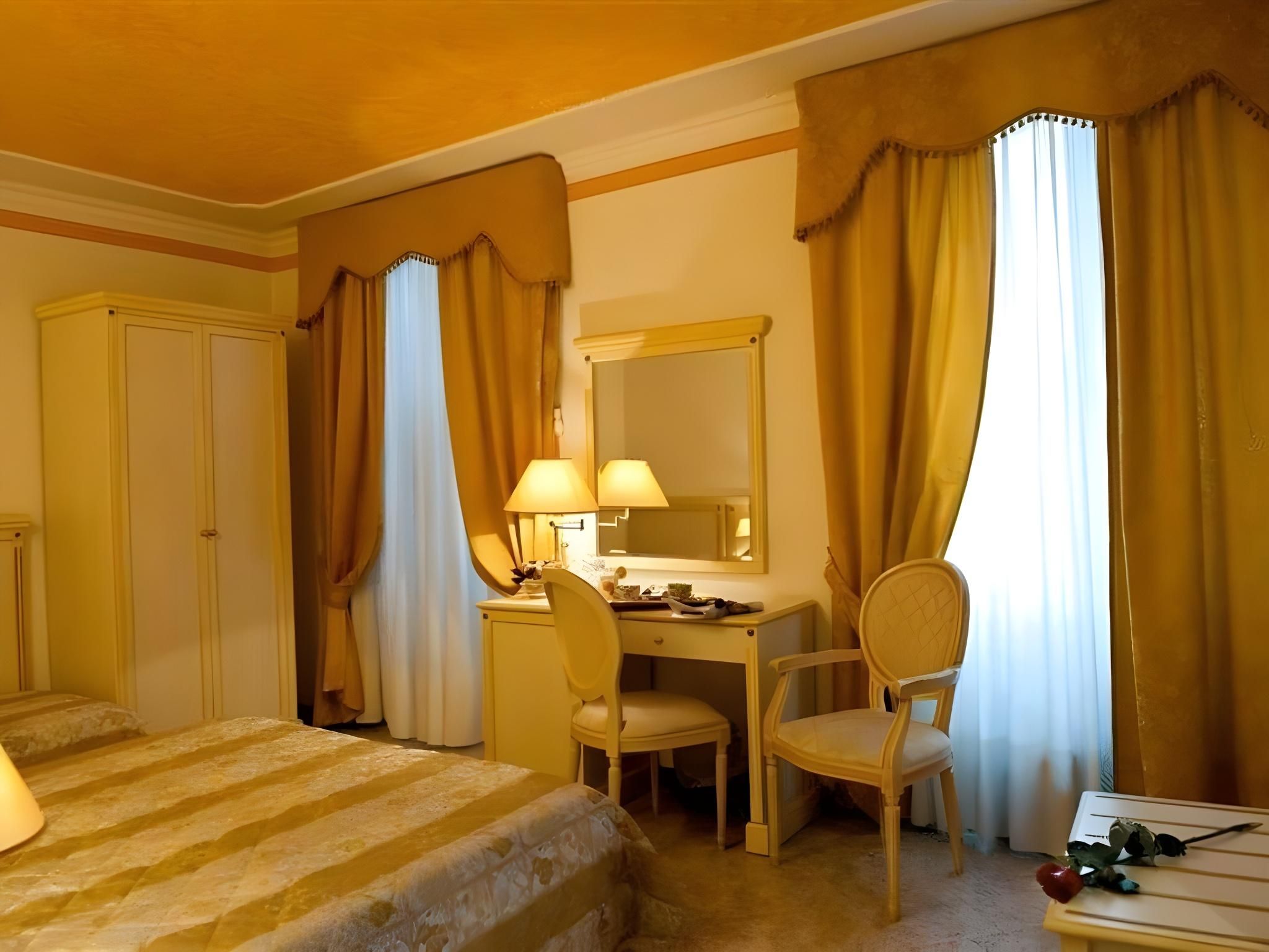 Hotel Corso Single Room 2