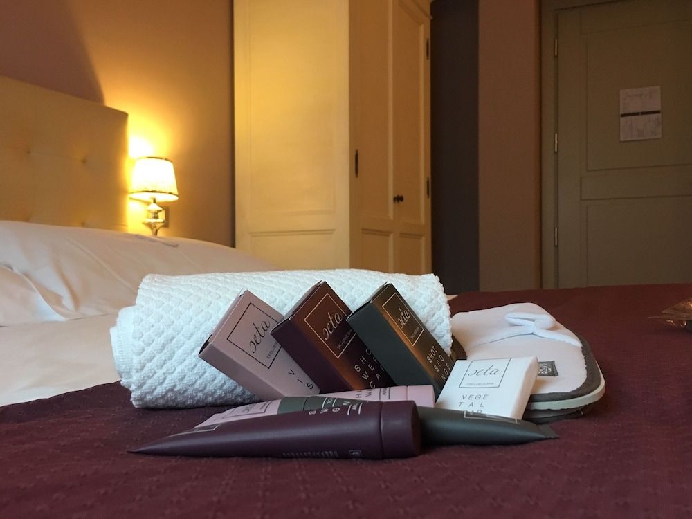 Palazzo dei Mercanti - Historical Residence Comfort Double Room, 1 Double Bed 6