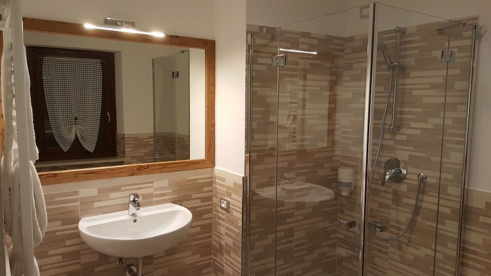 Economy Double or Twin Room