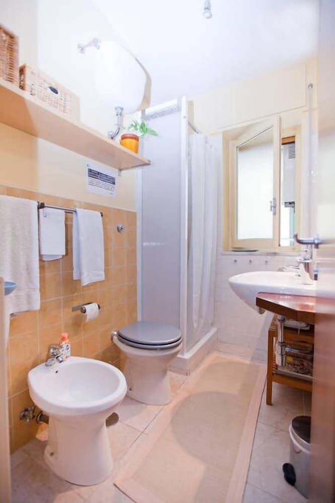 Rooms Rent Vesuvio B&B Standard Single Room, Shared Bathroom 13